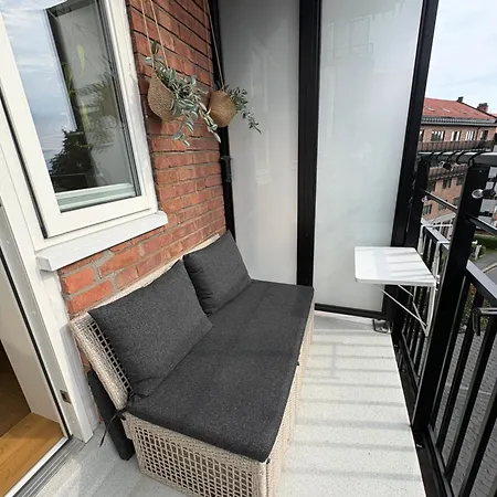 And Cozy 3-room With Balcony And Dux Bed Apartament *