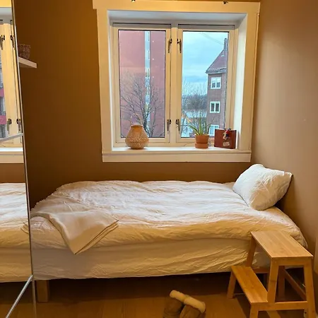 And Cozy 3-room With Balcony And Dux Bed *