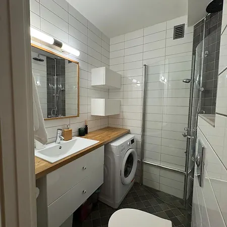 Apartament And Cozy 3-room With Balcony And Dux Bed